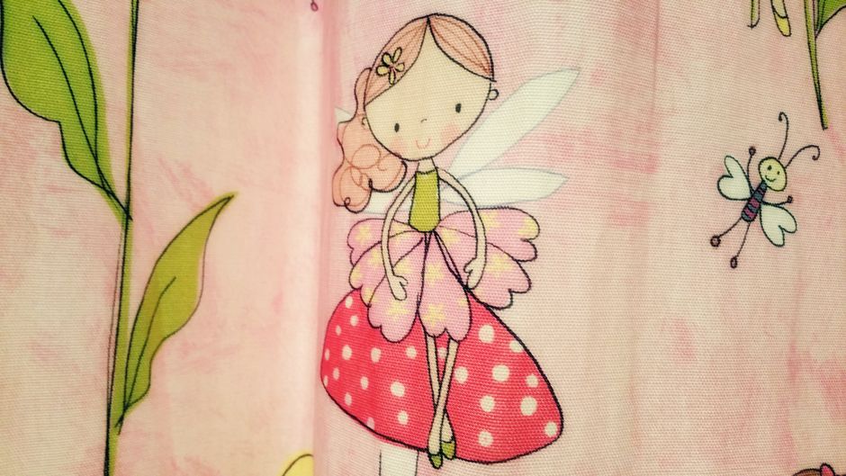 Fabric Choice: Non-Toxic and Breathable Materials