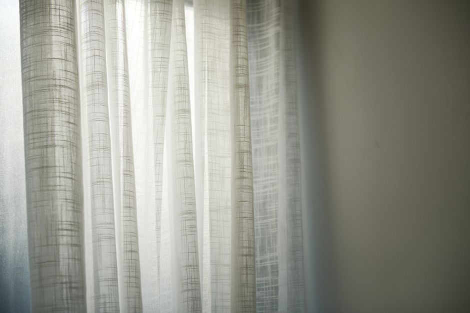Step-by-Step Guide to Washing Sheer Curtains Without Shrinkage