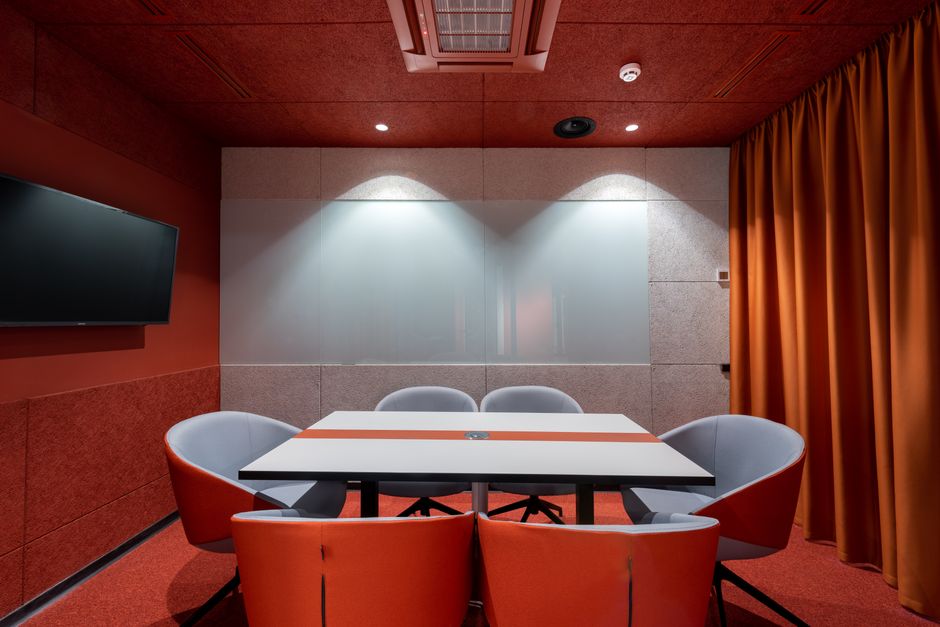 Key Considerations for Conference Room Curtains