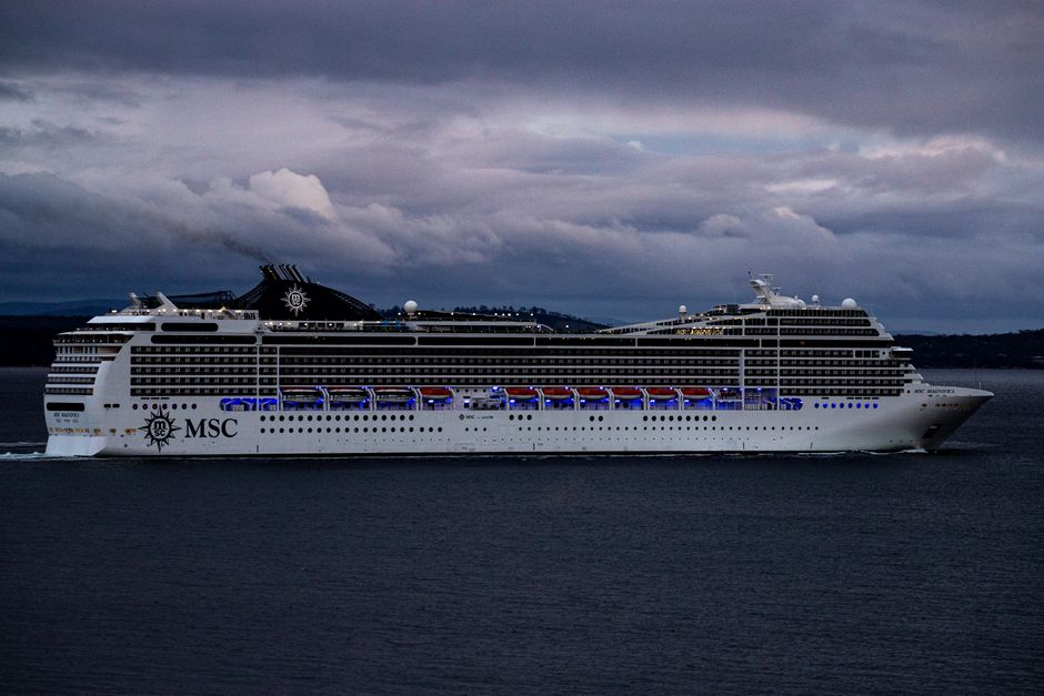 Key Considerations for Cruise Ship Curtains