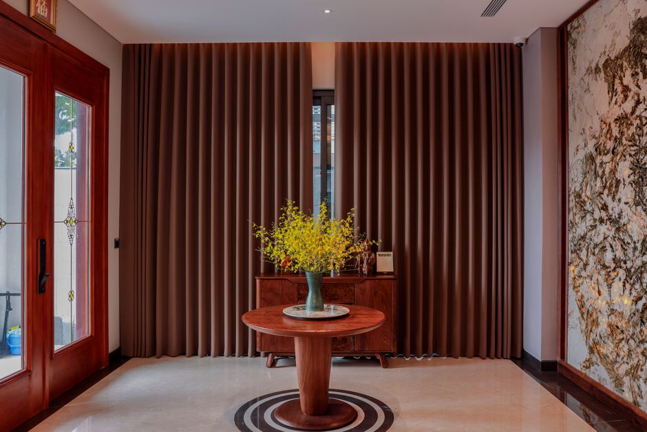 Why Choose Motorized Curtains?
