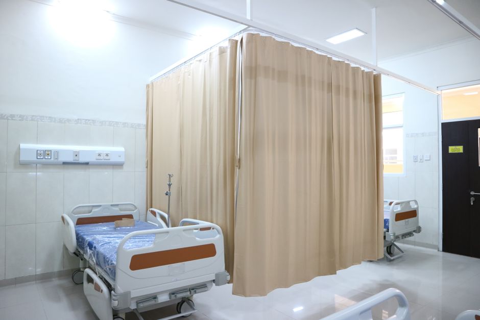 Why Curtain Care Matters in Commercial Buildings
