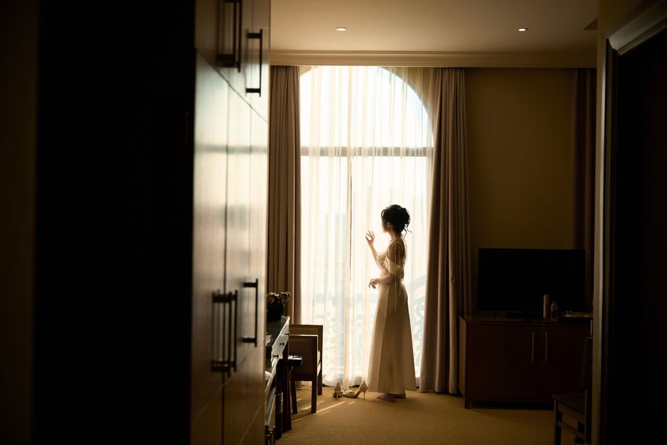 Why Curtains Get Moldy: Causes and Risk Factors