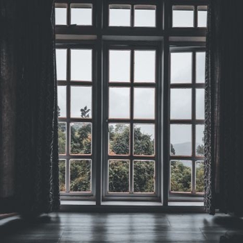Guide to Sustainable Curtain Fabrics: Eco-Friendly Choices