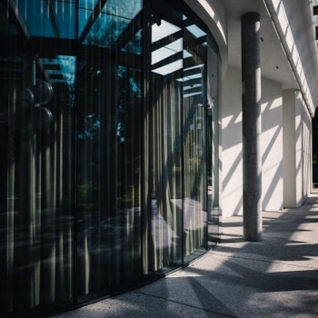 Commercial Curtains Guide: Selection & Tips