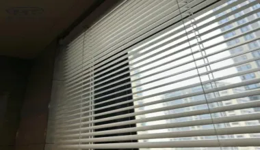 Venetian Blind Installation Tutorial | Moisture-Proof Setup for Kitchens &amp; Bathrooms