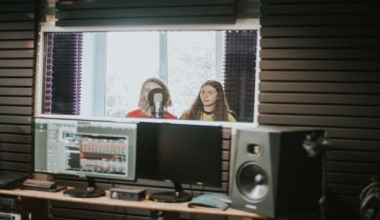 Best Acoustic Curtains for Your Recording Studio