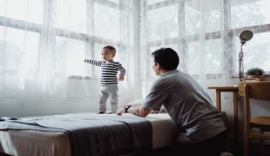 Child-Safe Curtains: Cordless Options & Safety Tips
