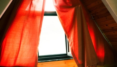 Steam Blackout Curtains Without Water Marks: Safe Method