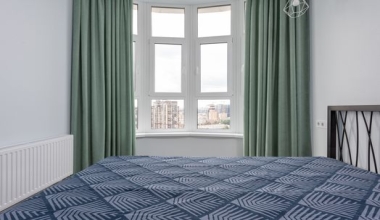 Bay Window Curtains Guide: Meas, Fabrics & Styles