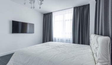 Curtain Hygiene Guide: Cleaning & Care Tips