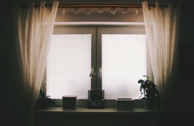 Sheer Curtain Ideas for Bay Windows: Expert Guide