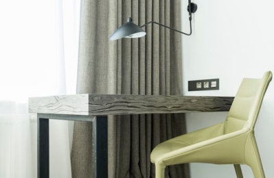 Blackout Curtains vs Blinds: Which Wins?