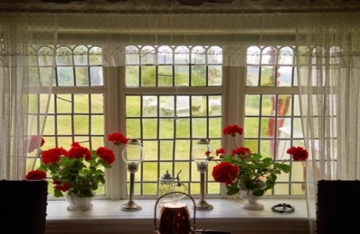 How to Remove Wax from Curtain Fabrics Easily (5 Methods)