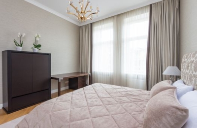 Best Blackout Curtains for Rentals: Damage-Free Options